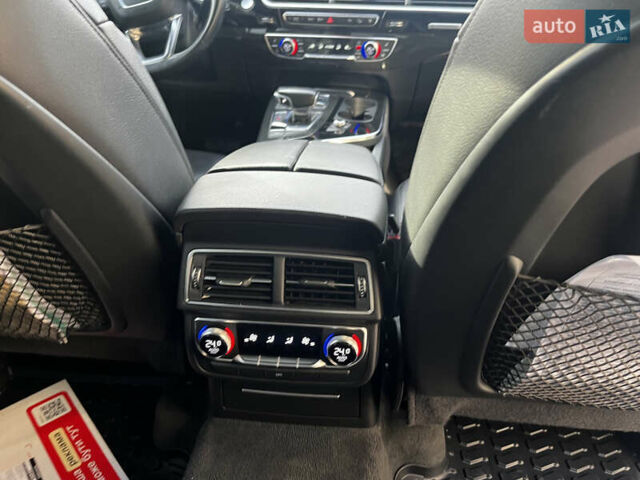 Сірий Ауді Ку 7, об'ємом двигуна 3 л та пробігом 320 тис. км за 24500 $, фото 11 на Automoto.ua