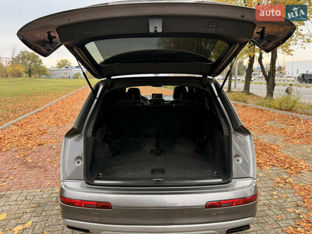 Серый Ауди Ку 7, объемом двигателя 3 л и пробегом 224 тыс. км за 23900 $, фото 36 на Automoto.ua