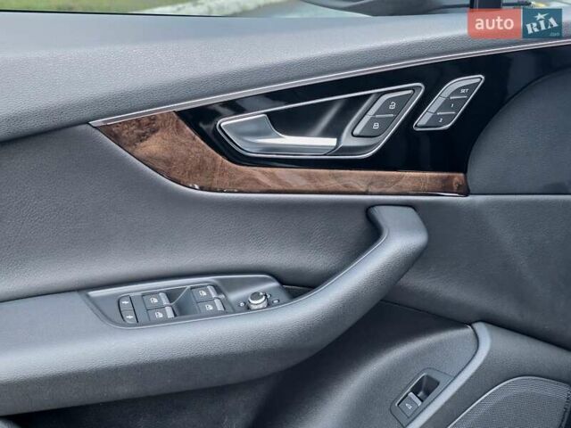 Серый Ауди Ку 7, объемом двигателя 3 л и пробегом 230 тыс. км за 23900 $, фото 13 на Automoto.ua