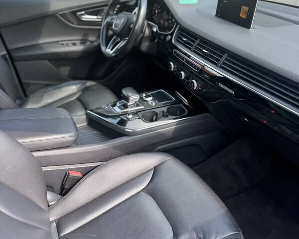 Серый Ауди Ку 7, объемом двигателя 3 л и пробегом 200 тыс. км за 23500 $, фото 15 на Automoto.ua