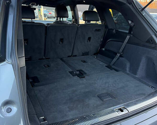 Серый Ауди Ку 7, объемом двигателя 3 л и пробегом 212 тыс. км за 25000 $, фото 52 на Automoto.ua