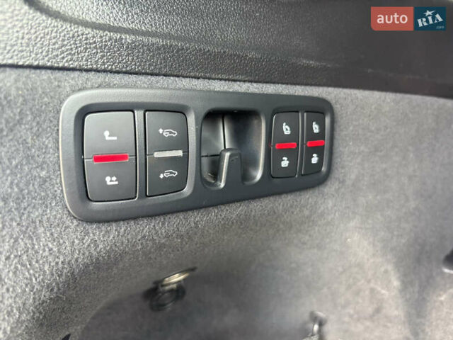 Сірий Ауді Ку 7, об'ємом двигуна 3 л та пробігом 180 тис. км за 39500 $, фото 14 на Automoto.ua