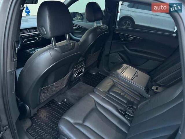 Сірий Ауді Ку 7, об'ємом двигуна 3 л та пробігом 216 тис. км за 21900 $, фото 53 на Automoto.ua