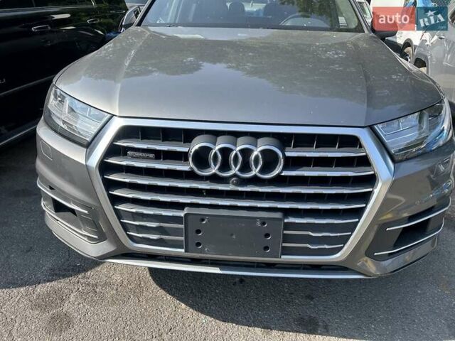 Ауди Ку 7 2016 в Киеве на Automoto.ua Серый Ауди Ку 7, объемом двигателя 3 л и пробегом 156 тыс. км за 21800 $, фото 7 на Automoto.ua