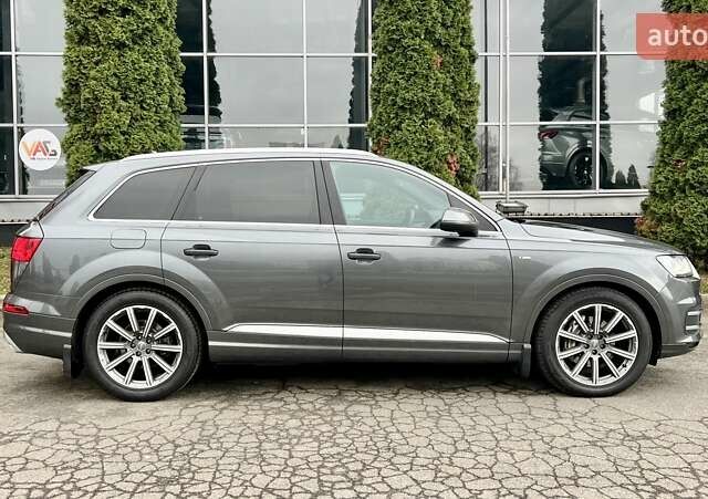 Серый Ауди Ку 7, объемом двигателя 2.97 л и пробегом 219 тыс. км за 36999 $, фото 3 на Automoto.ua