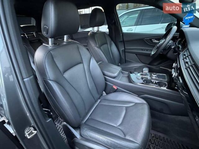 Сірий Ауді Ку 7, об'ємом двигуна 3 л та пробігом 216 тис. км за 21900 $, фото 36 на Automoto.ua