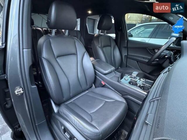 Сірий Ауді Ку 7, об'ємом двигуна 3 л та пробігом 216 тис. км за 21900 $, фото 34 на Automoto.ua