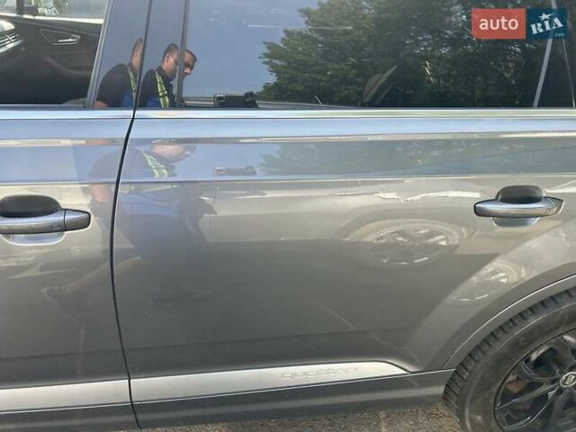 Ауди Ку 7 2016 в Киеве на Automoto.ua Серый Ауди Ку 7, объемом двигателя 3 л и пробегом 156 тыс. км за 21800 $, фото 30 на Automoto.ua