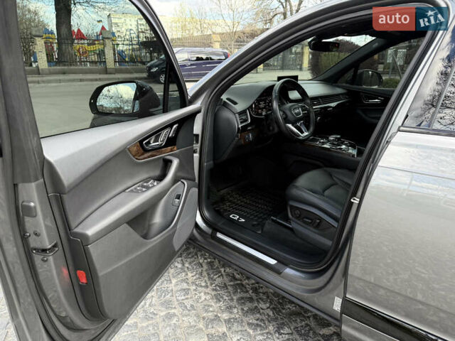 Серый Ауди Ку 7, объемом двигателя 3 л и пробегом 165 тыс. км за 24700 $, фото 33 на Automoto.ua