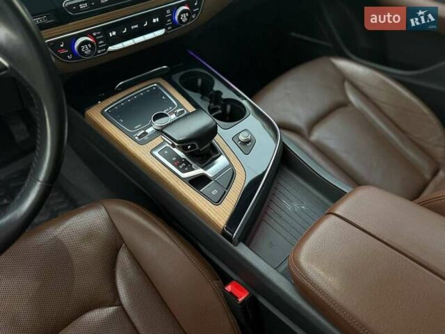 Серый Ауди Ку 7, объемом двигателя 3 л и пробегом 148 тыс. км за 30000 $, фото 15 на Automoto.ua