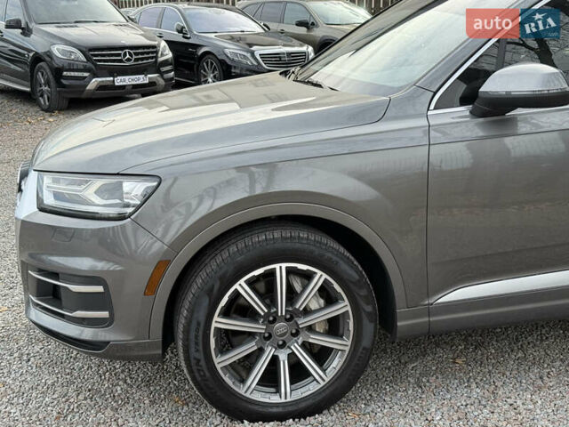 Серый Ауди Ку 7, объемом двигателя 3 л и пробегом 173 тыс. км за 21950 $, фото 4 на Automoto.ua