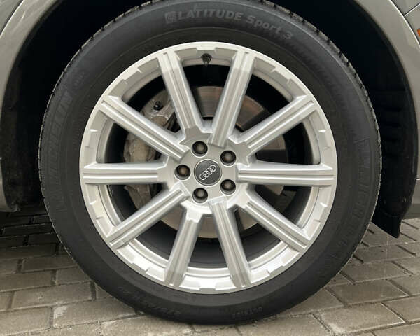 Ауди Ку 7 2016 в Киеве на Automoto.ua Серый Ауди Ку 7, объемом двигателя 3 л и пробегом 124 тыс. км за 25700 $, фото 17 на Automoto.ua