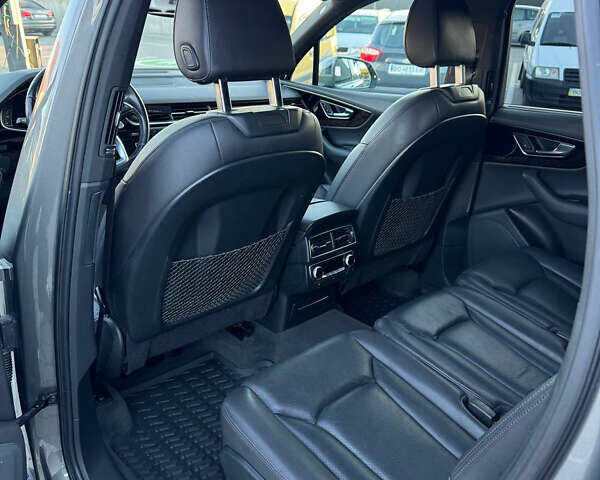 Серый Ауди Ку 7, объемом двигателя 3 л и пробегом 212 тыс. км за 25000 $, фото 32 на Automoto.ua