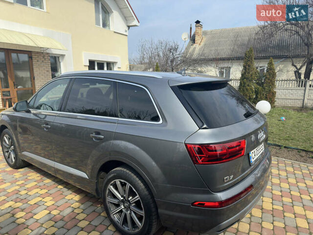 Серый Ауди Ку 7, объемом двигателя 2 л и пробегом 95 тыс. км за 31500 $, фото 4 на Automoto.ua
