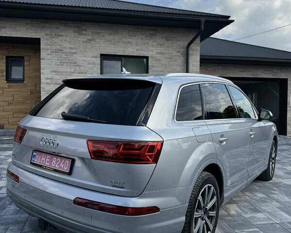 Серый Ауди Ку 7, объемом двигателя 3 л и пробегом 200 тыс. км за 20500 $, фото 5 на Automoto.ua