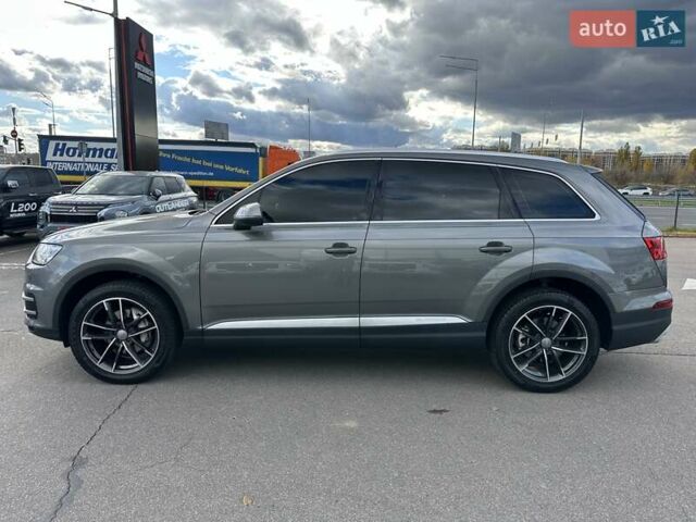 Серый Ауди Ку 7, объемом двигателя 2.97 л и пробегом 139 тыс. км за 31500 $, фото 4 на Automoto.ua