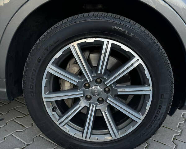 Серый Ауди Ку 7, объемом двигателя 3 л и пробегом 212 тыс. км за 25000 $, фото 56 на Automoto.ua