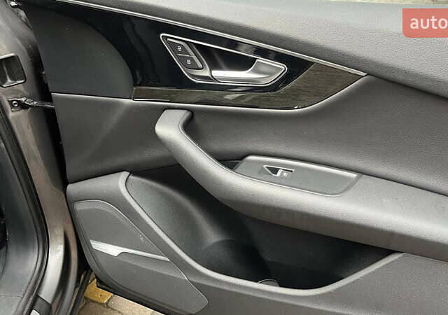 Серый Ауди Ку 7, объемом двигателя 3 л и пробегом 89 тыс. км за 25900 $, фото 30 на Automoto.ua