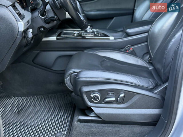 Сірий Ауді Ку 7, об'ємом двигуна 2.97 л та пробігом 207 тис. км за 34500 $, фото 20 на Automoto.ua