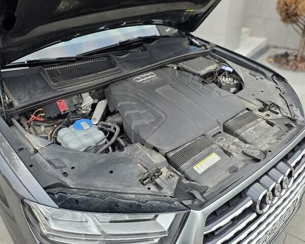 Серый Ауди Ку 7, объемом двигателя 2.97 л и пробегом 281 тыс. км за 35500 $, фото 6 на Automoto.ua