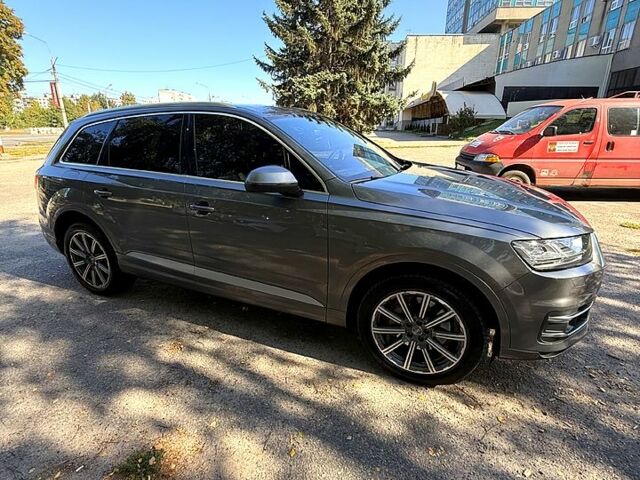 Ауди Ку 7 2016 в Харькове на Automoto.ua Серый Ауди Ку 7, объемом двигателя 3 л и пробегом 150 тыс. км за 28000 $, фото 2 на Automoto.ua