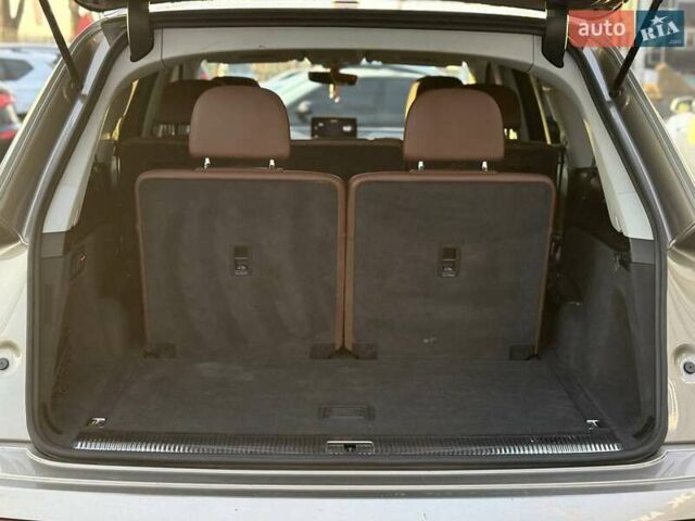 Серый Ауди Ку 7, объемом двигателя 3 л и пробегом 148 тыс. км за 30000 $, фото 29 на Automoto.ua