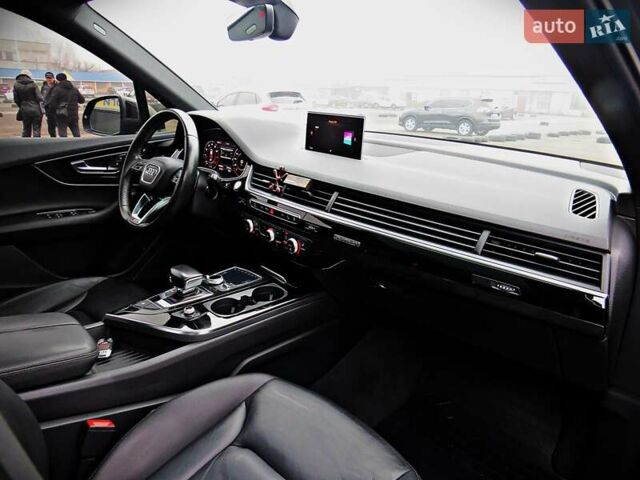 Сірий Ауді Ку 7, об'ємом двигуна 3 л та пробігом 184 тис. км за 26800 $, фото 23 на Automoto.ua