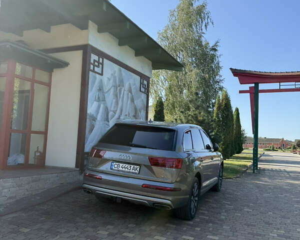Сірий Ауді Ку 7, об'ємом двигуна 3 л та пробігом 212 тис. км за 24999 $, фото 2 на Automoto.ua