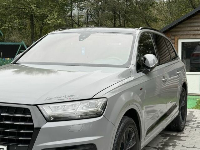 Серый Ауди Ку 7, объемом двигателя 3 л и пробегом 225 тыс. км за 28999 $, фото 2 на Automoto.ua