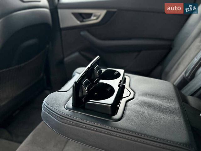 Серый Ауди Ку 7, объемом двигателя 3 л и пробегом 160 тыс. км за 40000 $, фото 23 на Automoto.ua