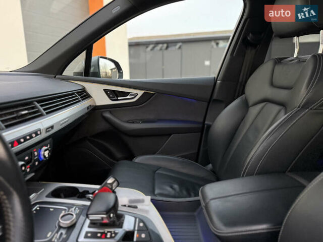 Серый Ауди Ку 7, объемом двигателя 3 л и пробегом 257 тыс. км за 35000 $, фото 25 на Automoto.ua