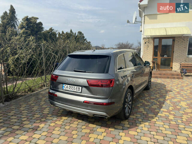 Серый Ауди Ку 7, объемом двигателя 2 л и пробегом 95 тыс. км за 31500 $, фото 3 на Automoto.ua