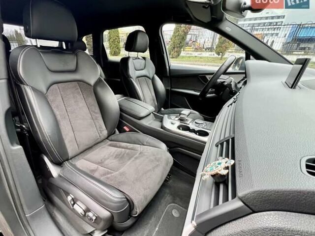 Серый Ауди Ку 7, объемом двигателя 2.97 л и пробегом 219 тыс. км за 36999 $, фото 51 на Automoto.ua