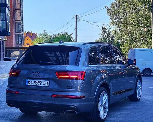 Ауди Ку 7 2016 в Полтаве на Automoto.ua Серый Ауди Ку 7, объемом двигателя 3 л и пробегом 209 тыс. км за 25999 $, фото 9 на Automoto.ua