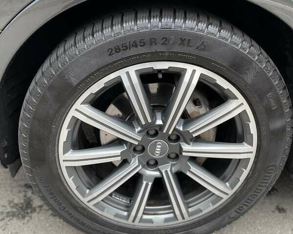 Серый Ауди Ку 7, объемом двигателя 2.97 л и пробегом 230 тыс. км за 39000 $, фото 10 на Automoto.ua