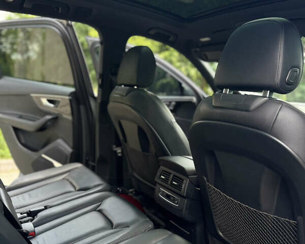 Ауди Ку 7 2016 в Ровно на Automoto.ua Серый Ауди Ку 7, объемом двигателя 3 л и пробегом 155 тыс. км за 29999 $, фото 15 на Automoto.ua