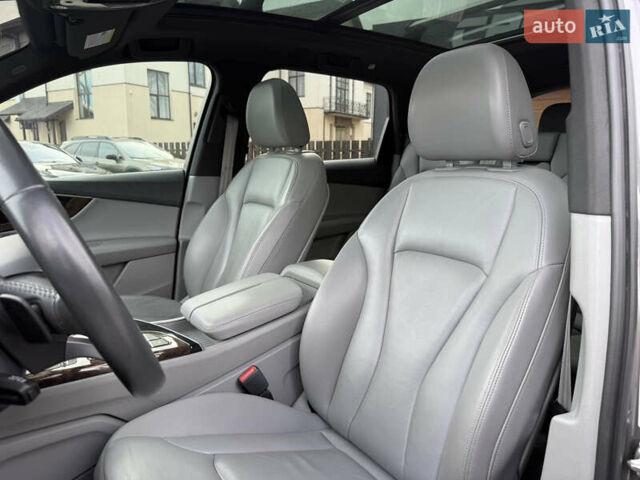 Серый Ауди Ку 7, объемом двигателя 3 л и пробегом 173 тыс. км за 21950 $, фото 41 на Automoto.ua