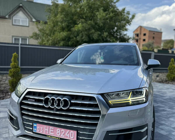 Серый Ауди Ку 7, объемом двигателя 3 л и пробегом 200 тыс. км за 23500 $, фото 3 на Automoto.ua