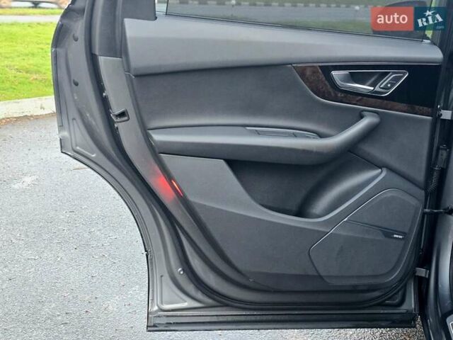 Серый Ауди Ку 7, объемом двигателя 3 л и пробегом 230 тыс. км за 24500 $, фото 18 на Automoto.ua