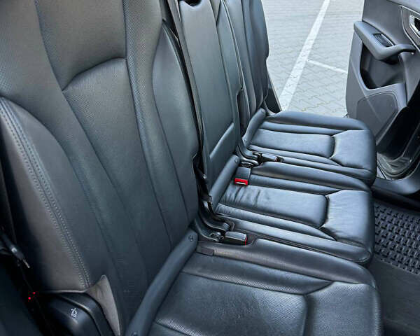 Серый Ауди Ку 7, объемом двигателя 3 л и пробегом 212 тыс. км за 25000 $, фото 34 на Automoto.ua