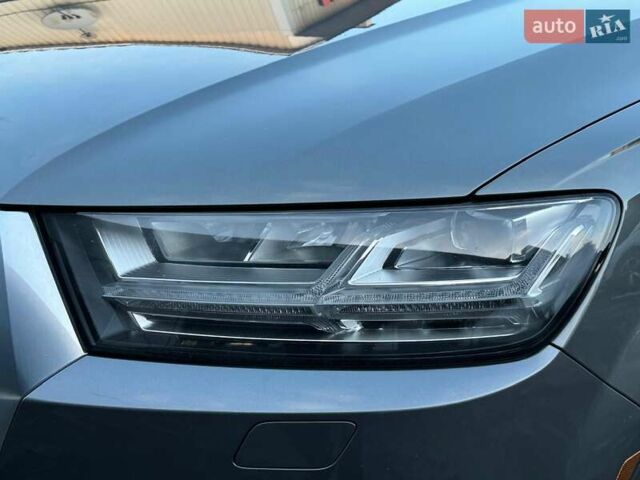 Сірий Ауді Ку 7, об'ємом двигуна 3 л та пробігом 216 тис. км за 21900 $, фото 18 на Automoto.ua