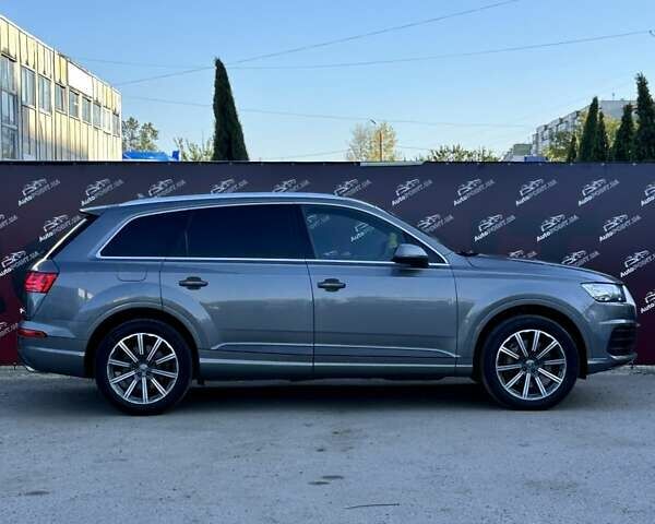 Серый Ауди Ку 7, объемом двигателя 3 л и пробегом 153 тыс. км за 28000 $, фото 3 на Automoto.ua