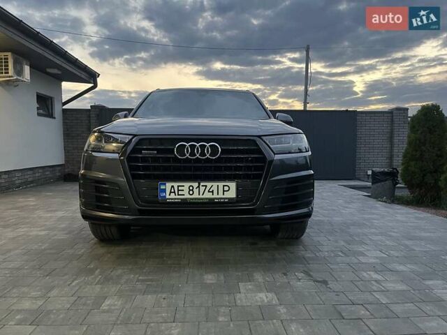Сірий Ауді Ку 7, об'ємом двигуна 2.97 л та пробігом 259 тис. км за 40000 $, фото 1 на Automoto.ua