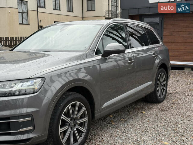 Серый Ауди Ку 7, объемом двигателя 3 л и пробегом 186 тыс. км за 22400 $, фото 3 на Automoto.ua