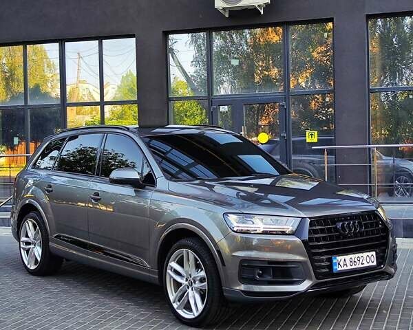 Ауди Ку 7 2016 в Полтаве на Automoto.ua Серый Ауди Ку 7, объемом двигателя 3 л и пробегом 209 тыс. км за 25999 $, фото 4 на Automoto.ua