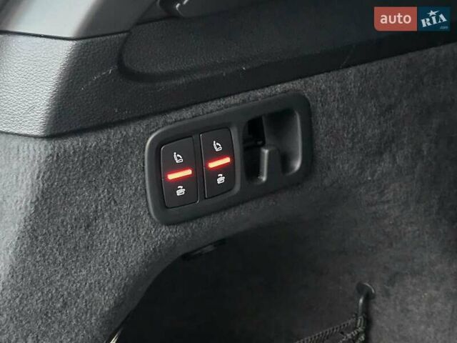 Серый Ауди Ку 7, объемом двигателя 3 л и пробегом 230 тыс. км за 23500 $, фото 24 на Automoto.ua