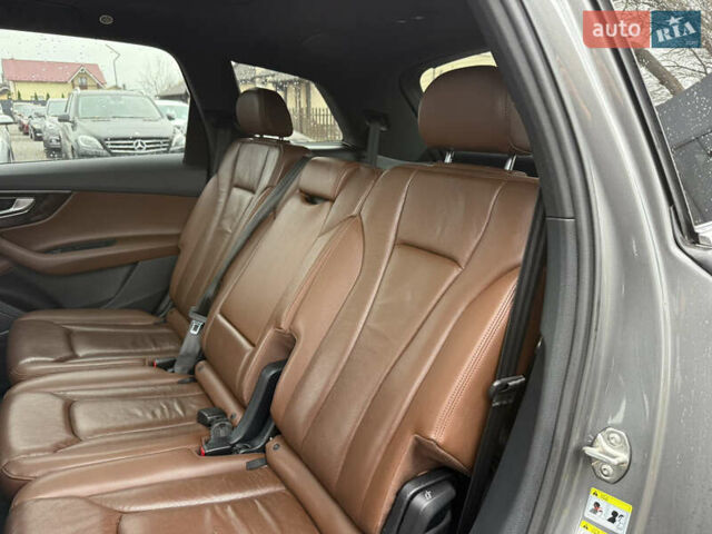 Серый Ауди Ку 7, объемом двигателя 3 л и пробегом 186 тыс. км за 22400 $, фото 57 на Automoto.ua