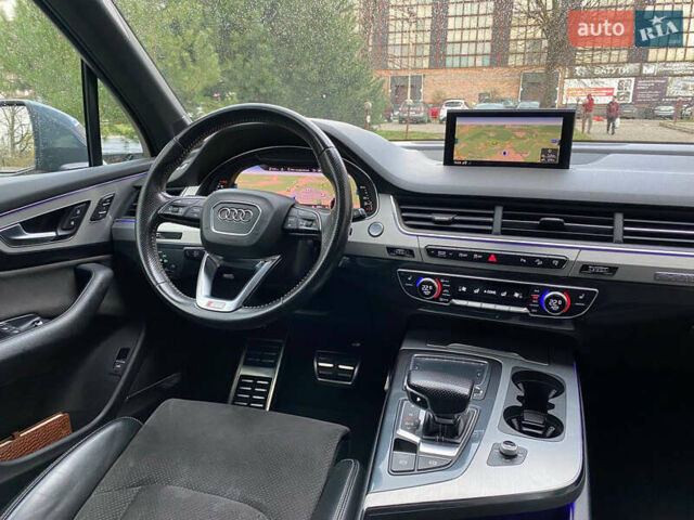 Серый Ауди Ку 7, объемом двигателя 3 л и пробегом 230 тыс. км за 39900 $, фото 24 на Automoto.ua