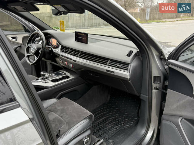 Серый Ауди Ку 7, объемом двигателя 2.97 л и пробегом 201 тыс. км за 36000 $, фото 16 на Automoto.ua