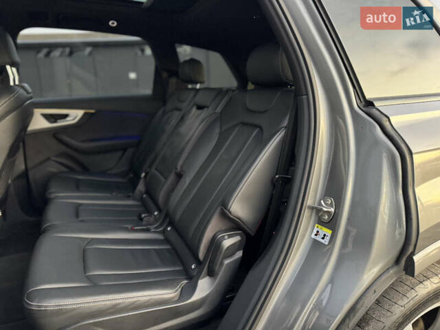 Серый Ауди Ку 7, объемом двигателя 3 л и пробегом 257 тыс. км за 35000 $, фото 31 на Automoto.ua